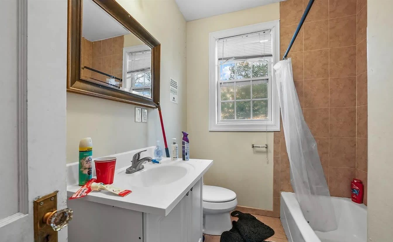 260 Hamilton St. Apt 2 thumbnail 7