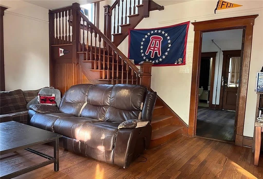 90 Huntington Street thumbnail 8
