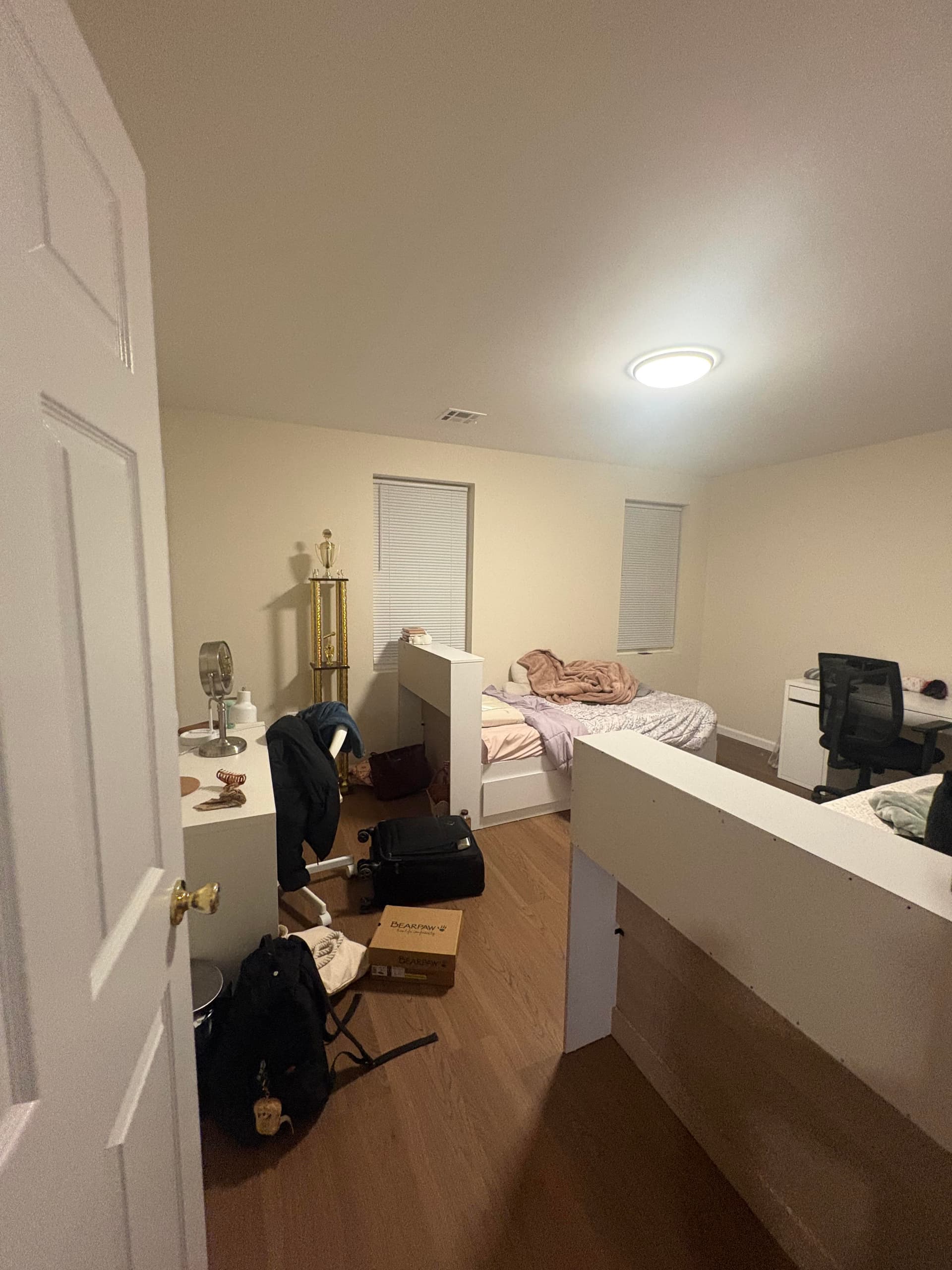 94 Senior St thumbnail 4