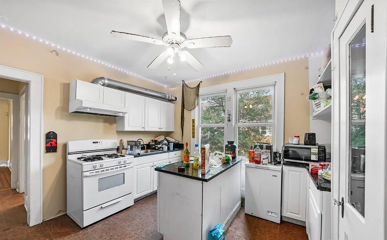 260 Hamilton St. Apt 2 thumbnail 6