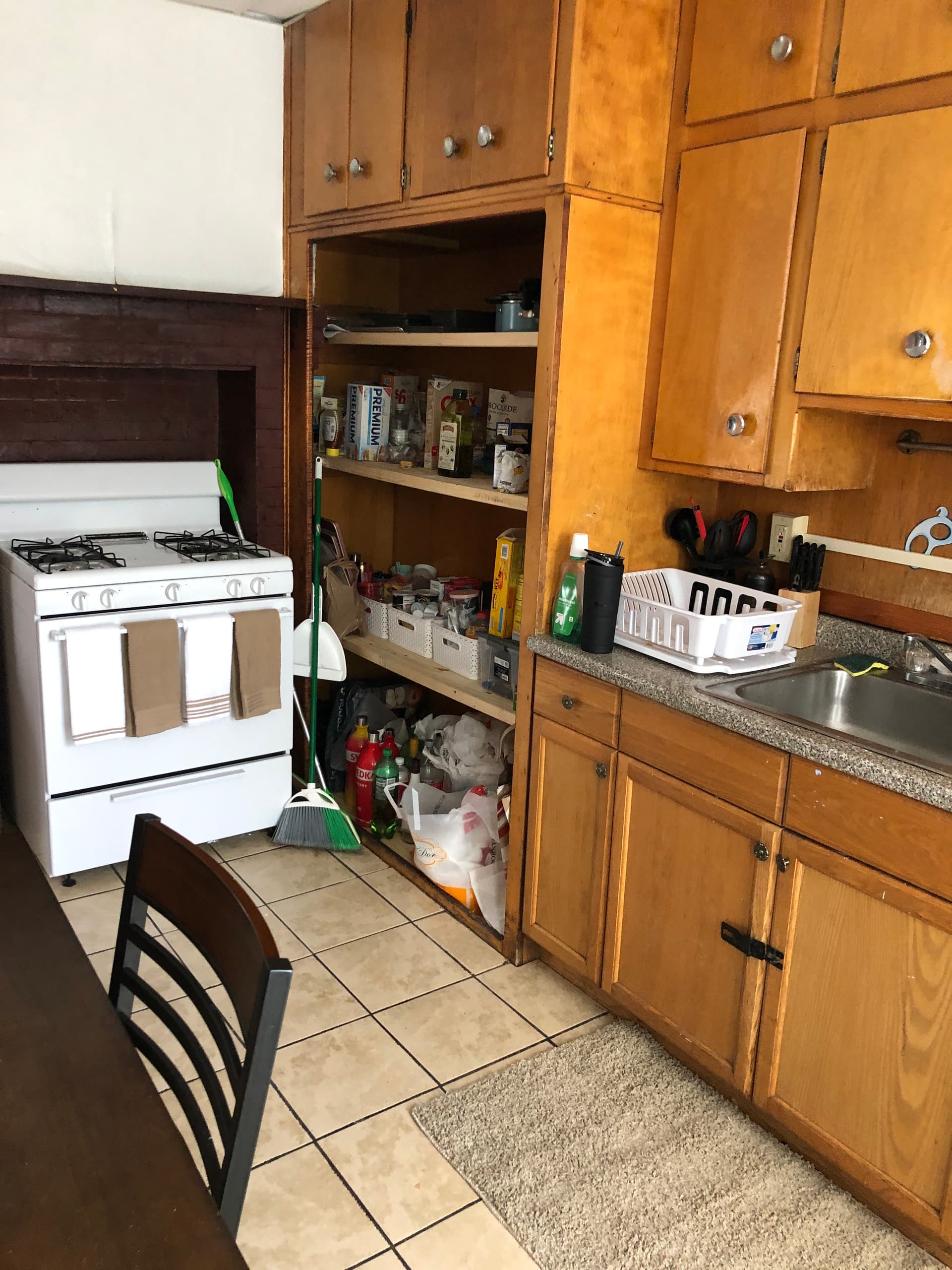 44 SICARD STREET-House for up to 11 tenants, PRIME LOCATION, OFF STREET PARKING thumbnail 4