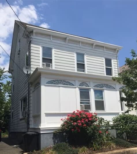 55 Guilden 5 bedroom legal for 9 Occupants thumbnail 1
