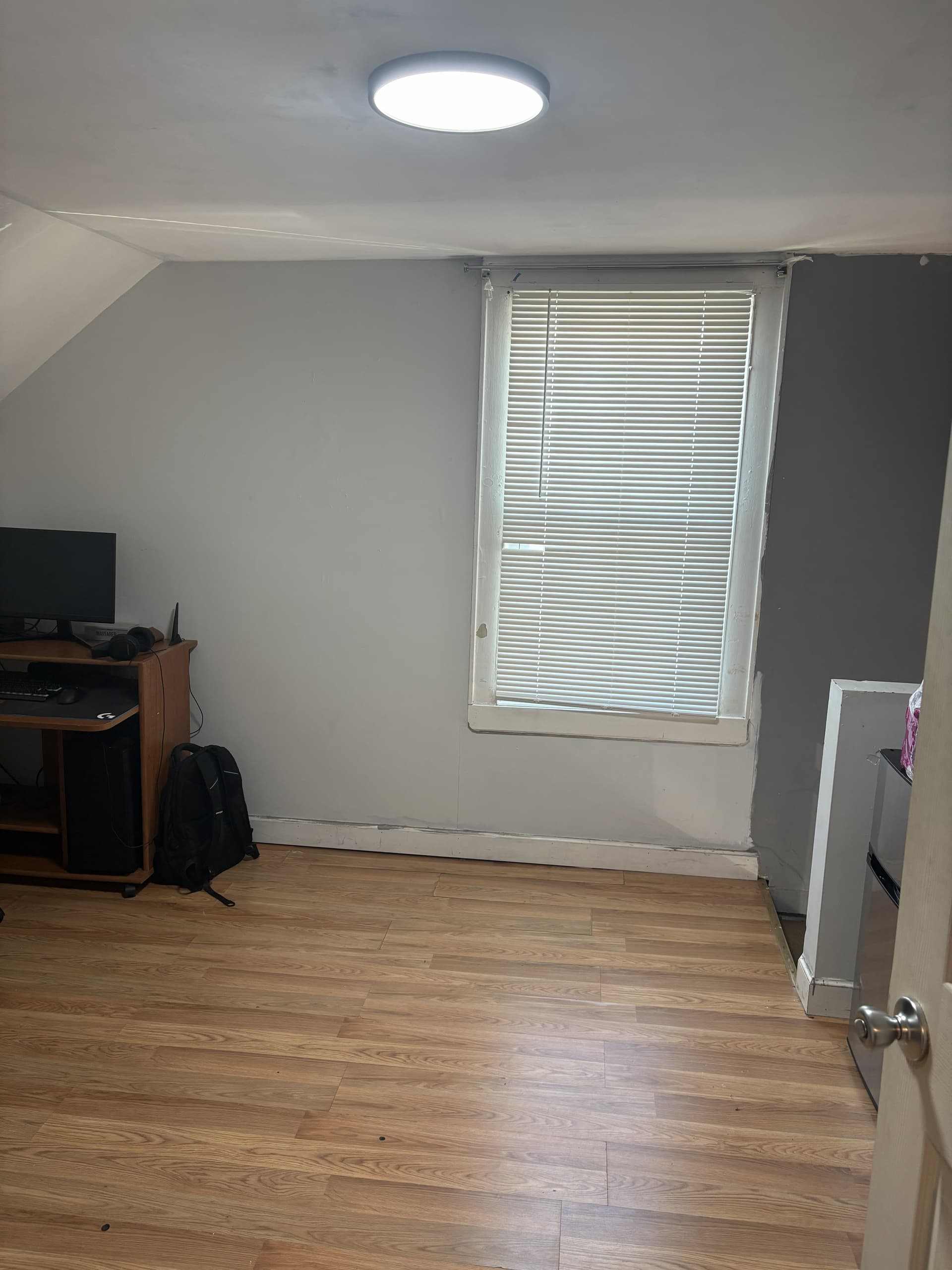 55 Guilden 5 bedroom legal for 9 Occupants thumbnail 6