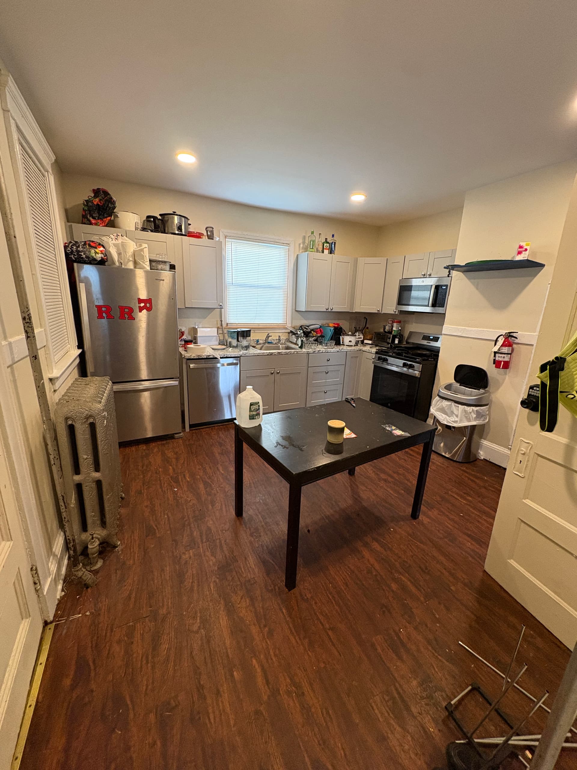 3 Courtlandt: Enormous 8 beds. Legal for 10. 2 1/2 BR. Off street parking for 6 cars. 3 Courtland St thumbnail 14
