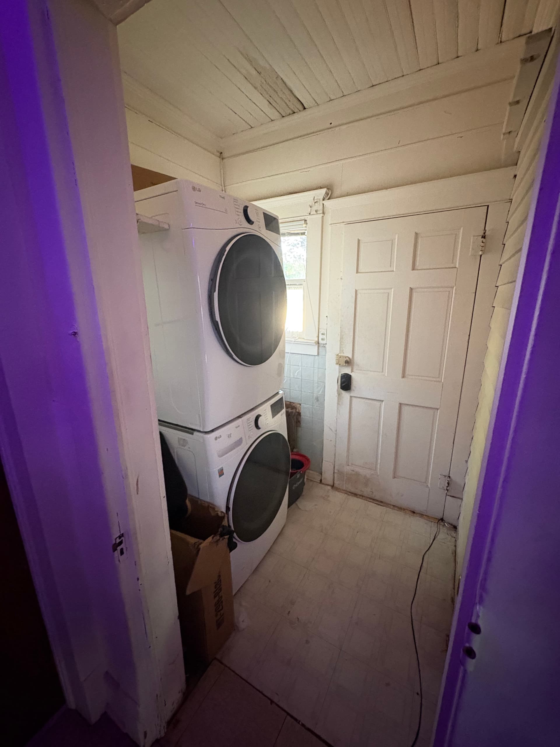 113 Guilden. 6 bed, 2 bath. 3 large doubles and 3 singles. thumbnail 5