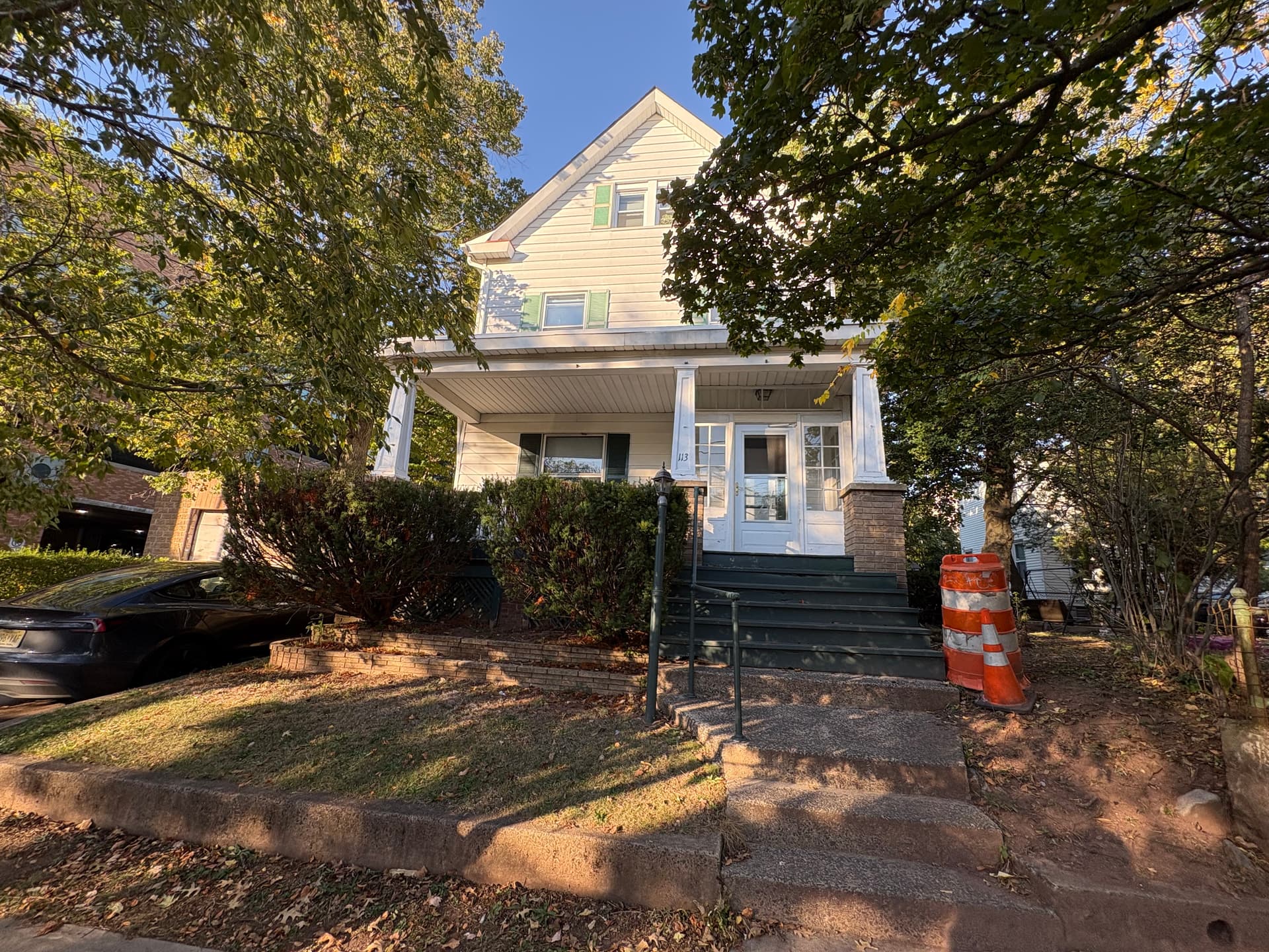 113 Guilden. 6 bed, 2 bath. 3 large doubles and 3 singles. thumbnail 1