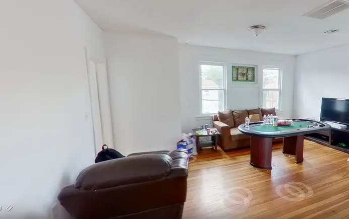 33 Guilden St thumbnail 2